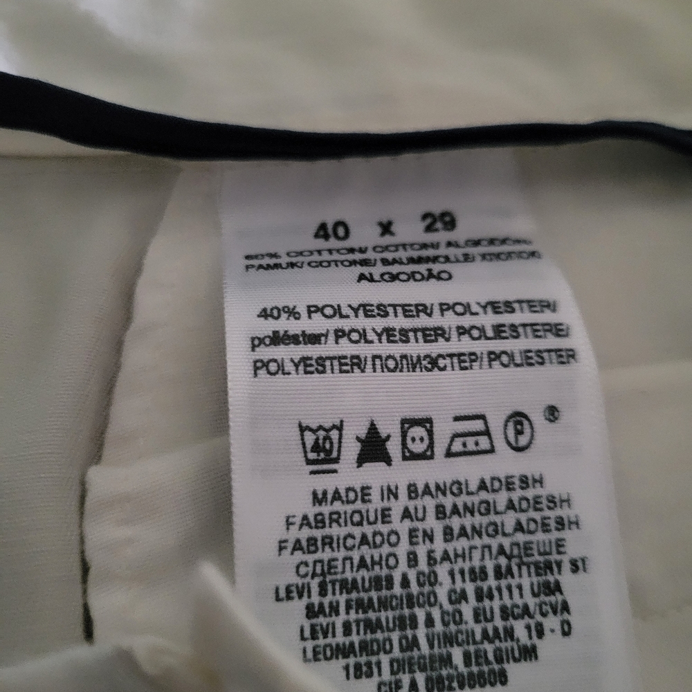 Mens Dockers dress pants. Never worn